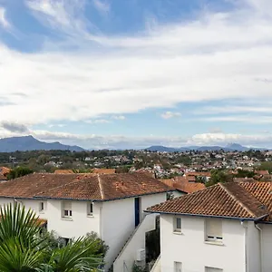 Larrun - Vue Sur La Montagne Proche De La Appartement Bidart
