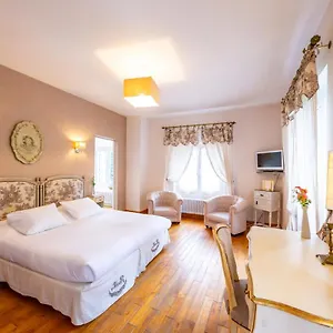 https://moulin-de-rudelle.midi-pyreneeshotels.com